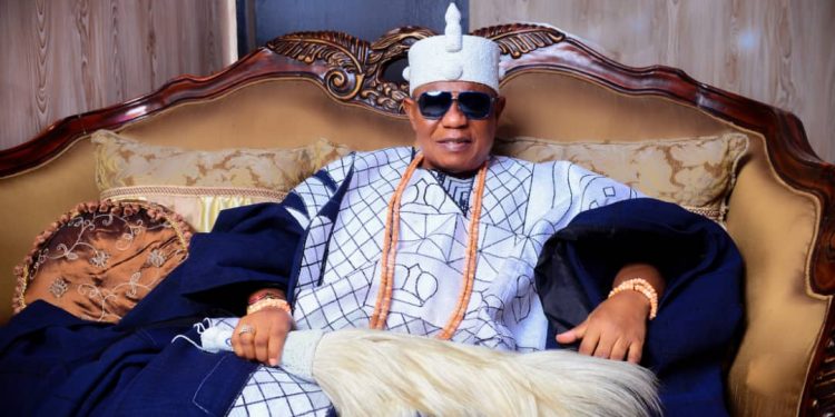 9th Anniversary: Former Students Leader, Adebobola Gabriel Congratulates Deji Of Akure | TheCity